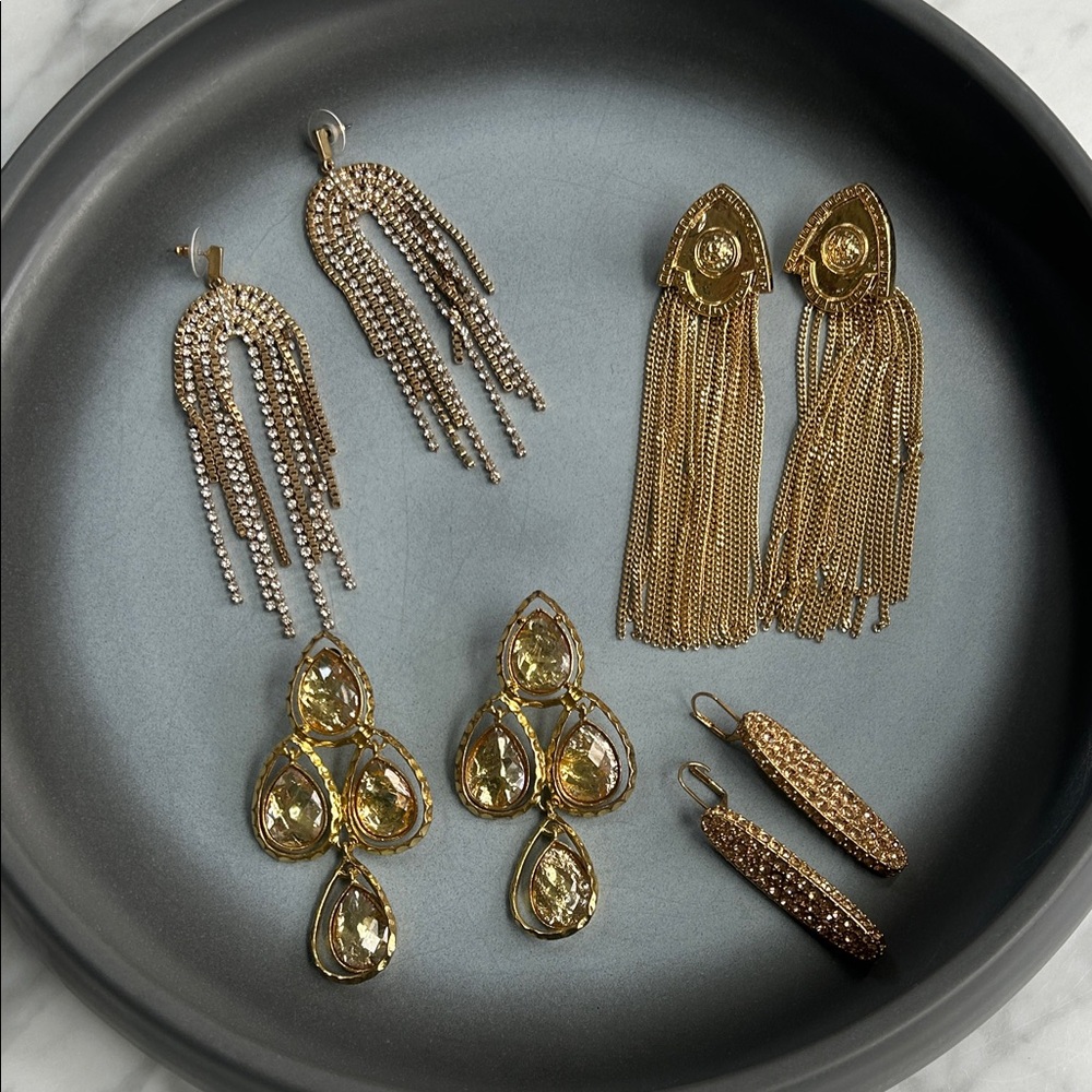 Elegant Gold Dangle Earrings Set